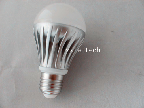 SMD5050 Epistar Dimming 5W Globe LED Bulbs Lighting E14/E26/E27/B22